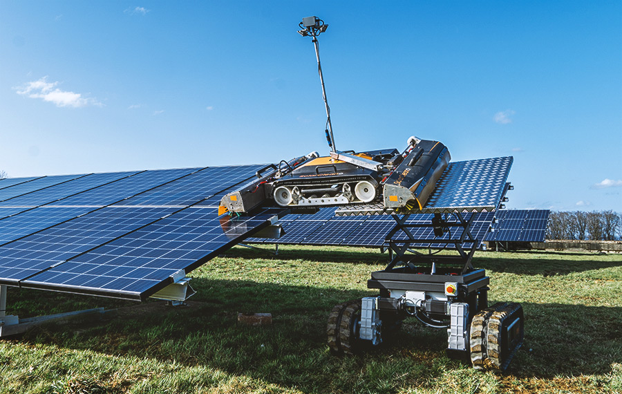 Transport solar robot on panels