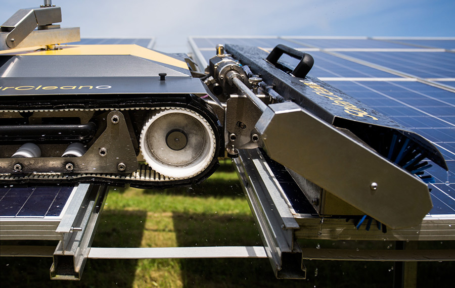 solar panel cleaning robot easy to carry