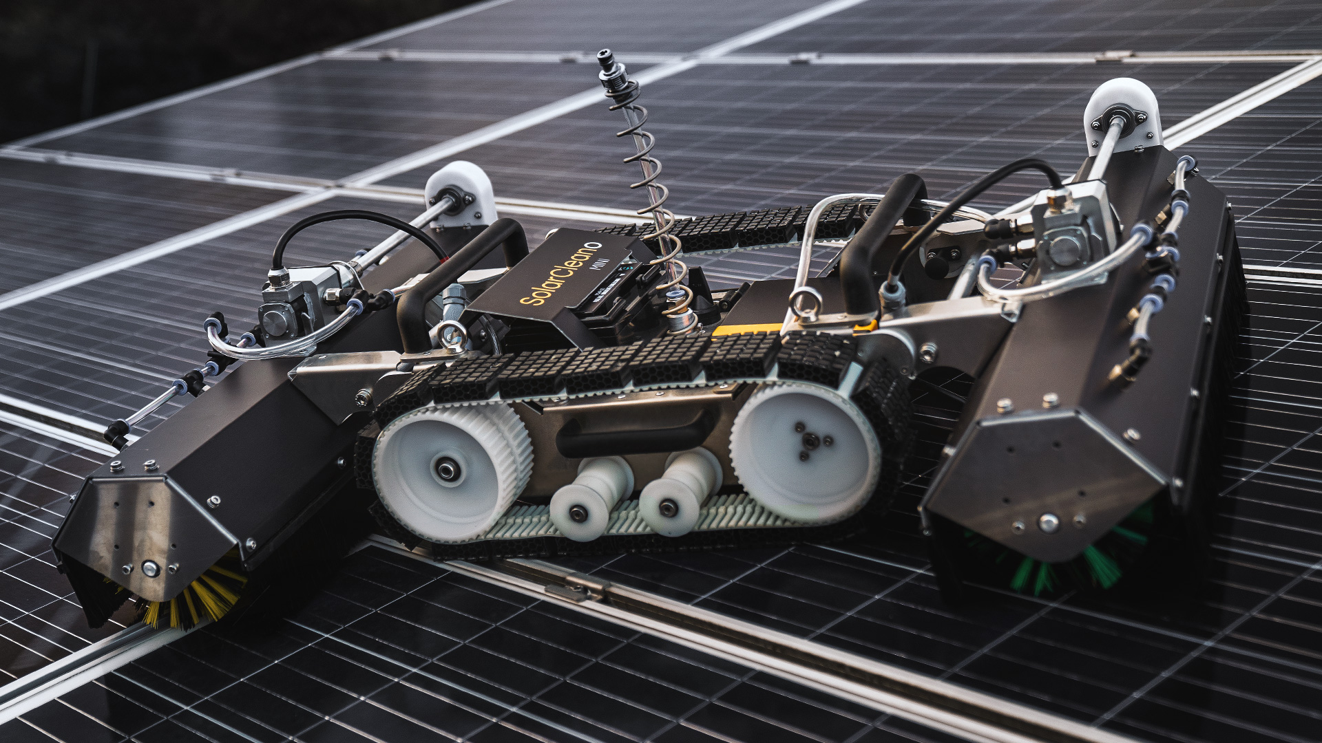 automated robot cleaner for high solar installations
